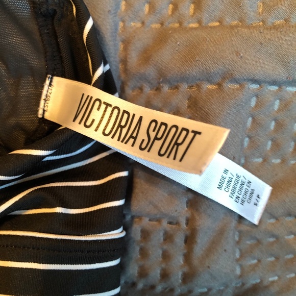 Victoria’s Secret PINK Sports Bra - Picture 3 of 3